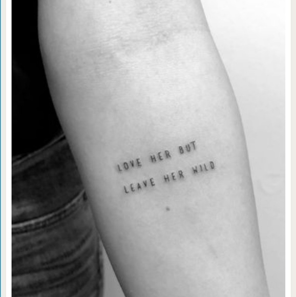 Meet your Posher, Cass - Picture 1 of 1